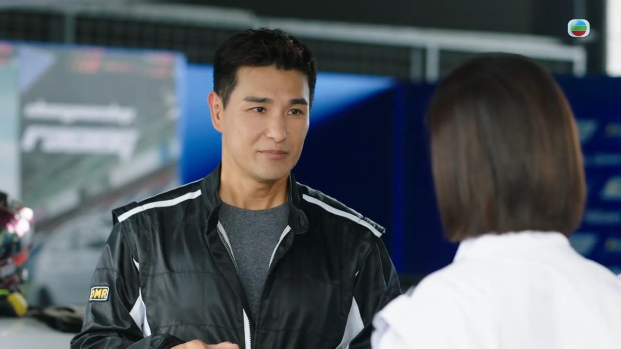 陳展鵬以型格賽車look登場。