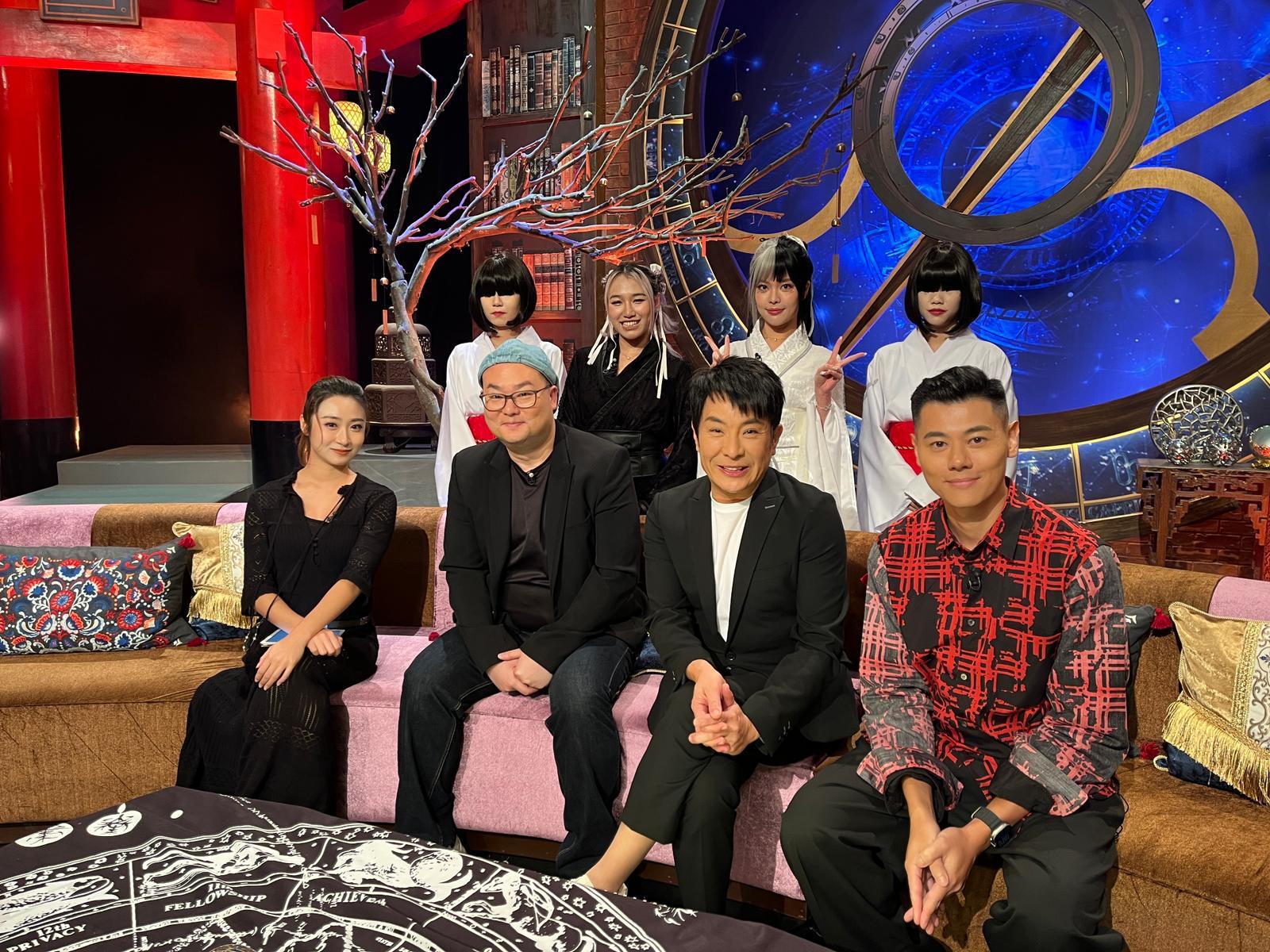 《直播靈接觸》請來藝人阮德鏘擔任嘉賓。