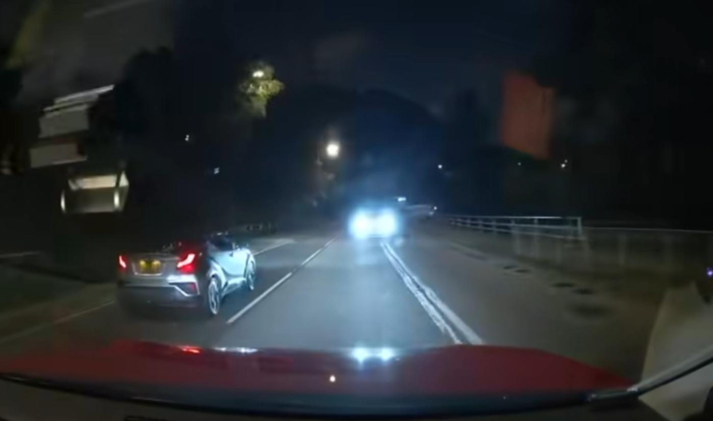 大埔公路日前險發生交通意外。(fb「車cam L(香港群組)」截圖)