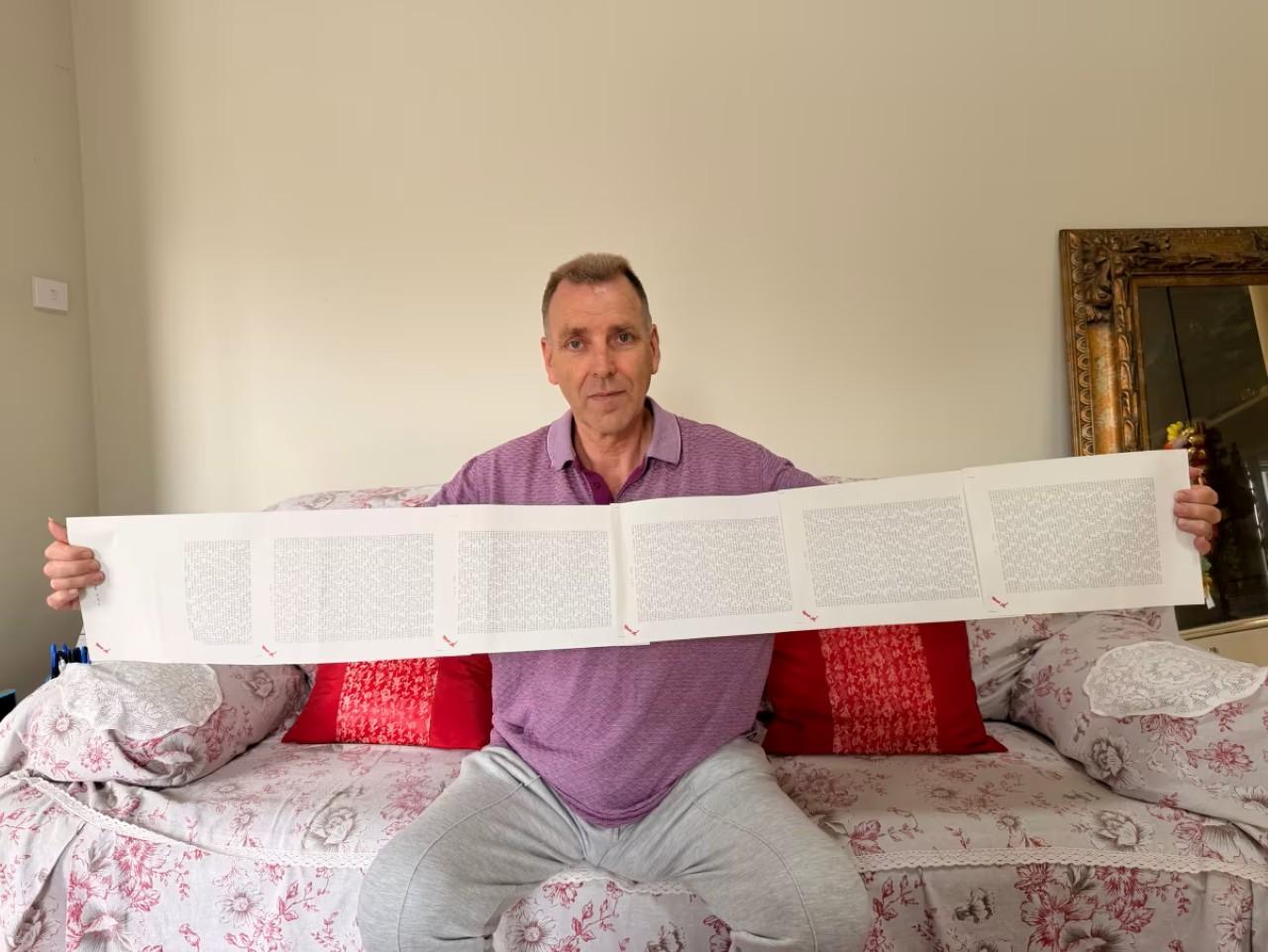 「最長姓名」健力士世界紀錄保持者屈堅斯(Laurence Watkins)總計達2,253個名字。