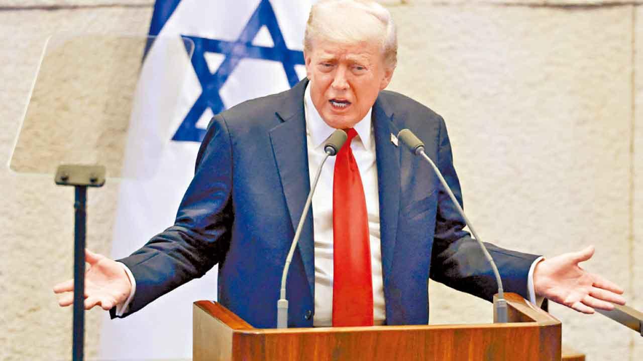 特朗普在以色列國會發言。(路透社)