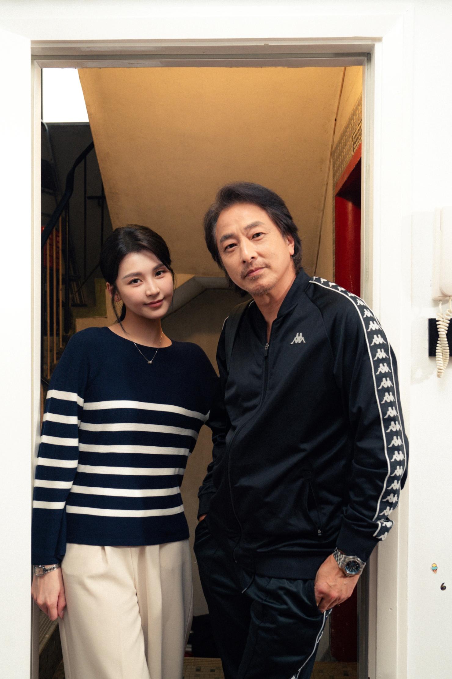 微電影《路頭遠》由張松枝與施匡翹主演。