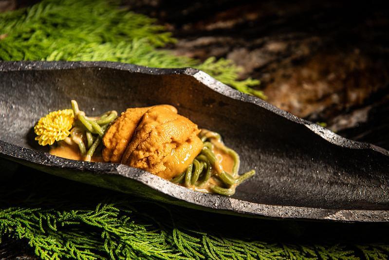 青嵐抹茶手打擔擔麵配海膽