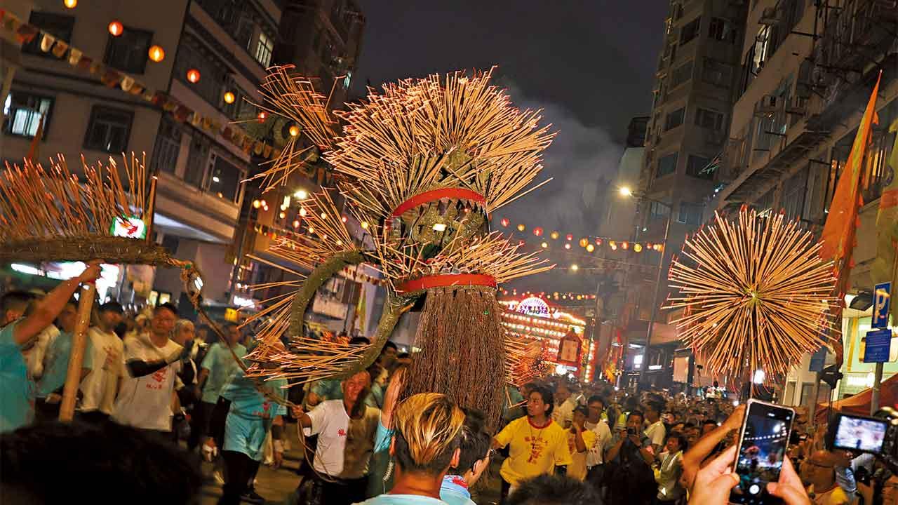 適逢中秋,各項節慶活動不斷。(吳康琦攝)