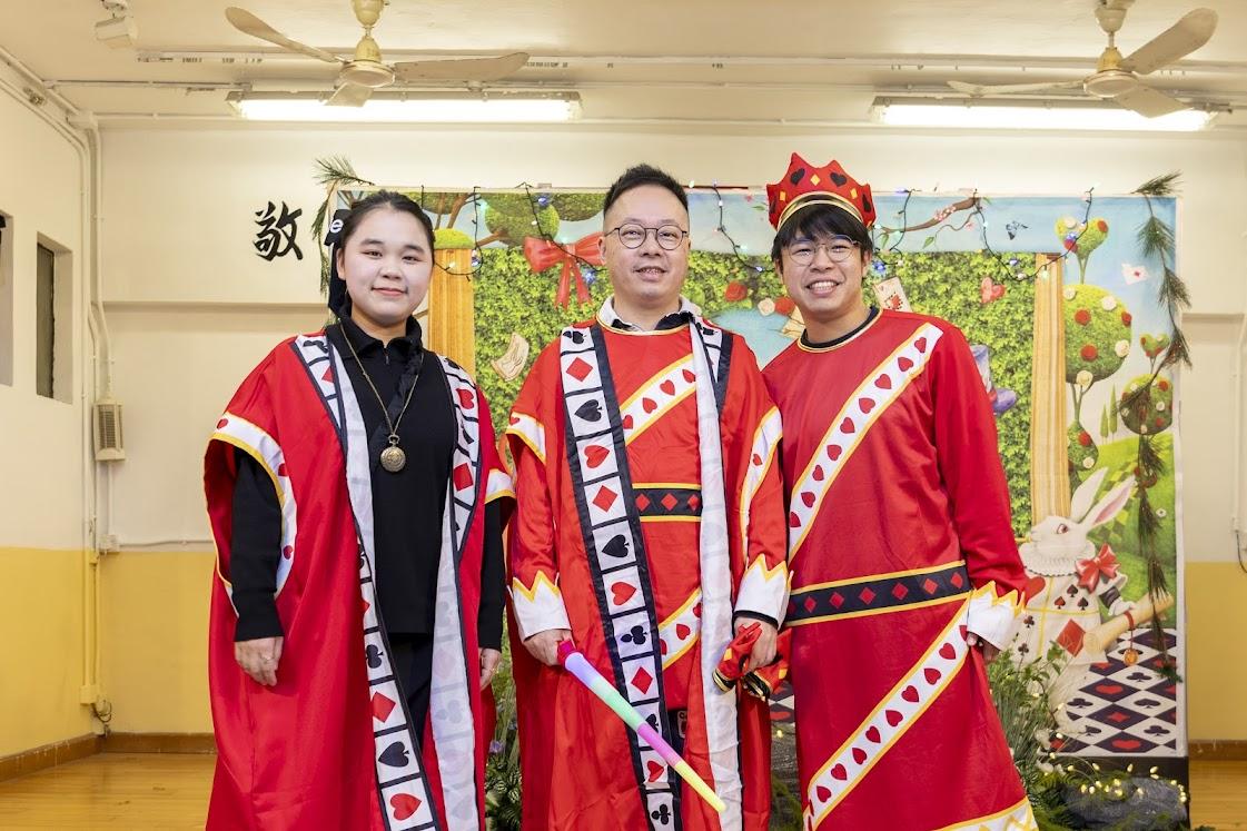 老師亦玩埋一份。(學校提供)