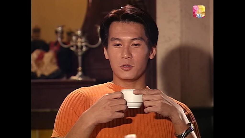 甄志強曾被雜誌選為其中一名「香港十大名模」。