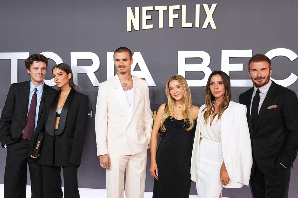 早前宣傳紀錄片,碧咸一家現身撐場,但大仔Brooklyn仍未見影。