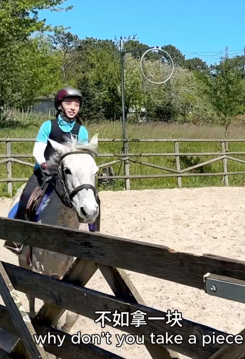 張曼玉分享去年四月拍攝的短片,在法國波爾多的大自然下體驗了幾天。