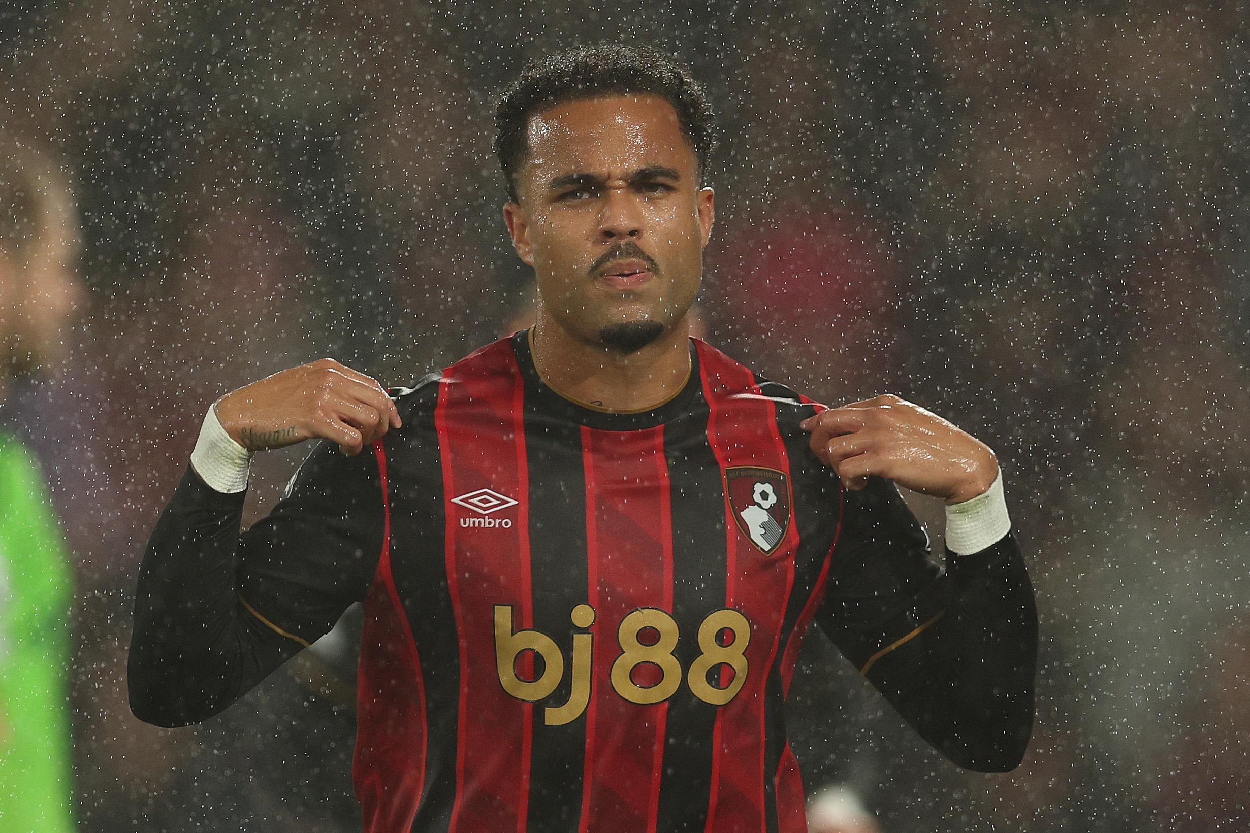 祖斯甸古華特(Justin Kluivert)在英超表現不錯,為般尼茅夫主力。