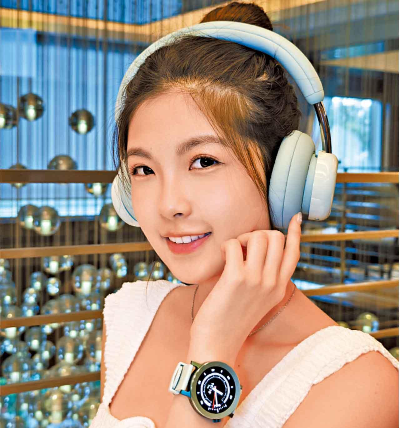 CMF Headphone Pro為品牌首對頭戴式ANC耳機,充滿年輕玩味。