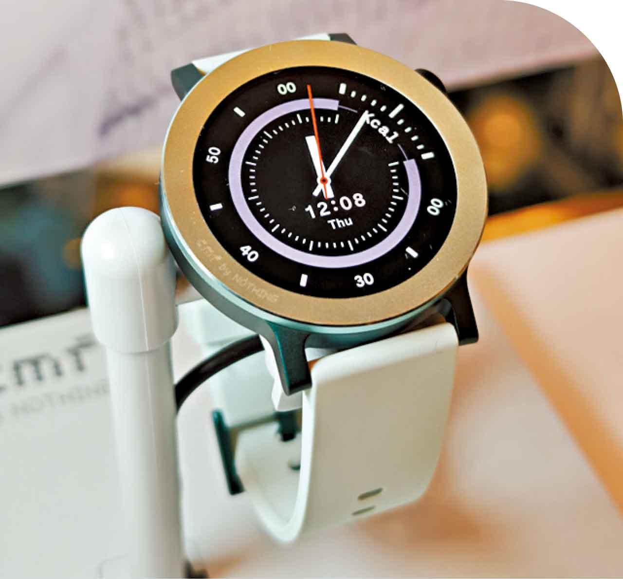 CMF Watch 3 Pro新出淺綠色與耳機色調一致。