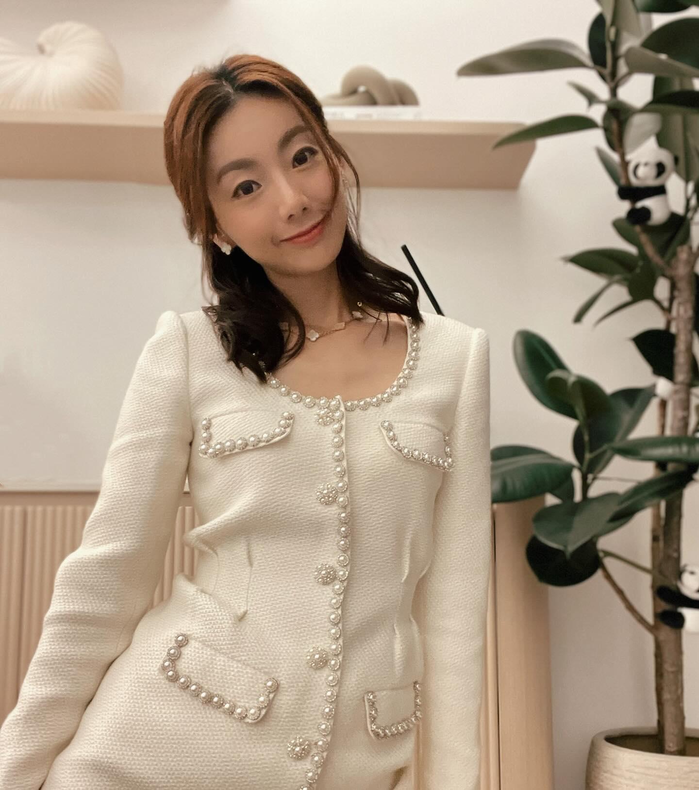 前TVB新聞主播周嘉儀(Venus)。