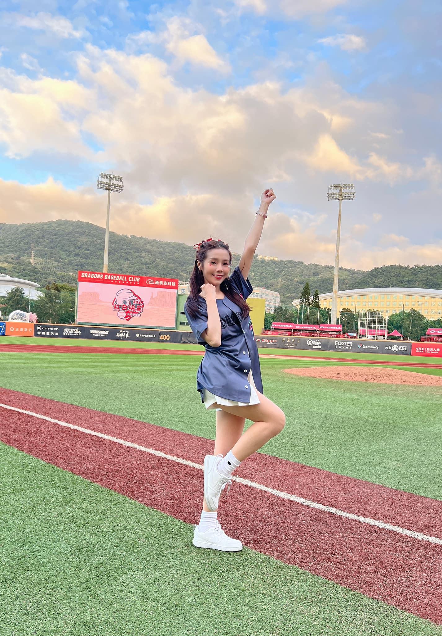 前中職樂天啦啦隊女孩張語芯。