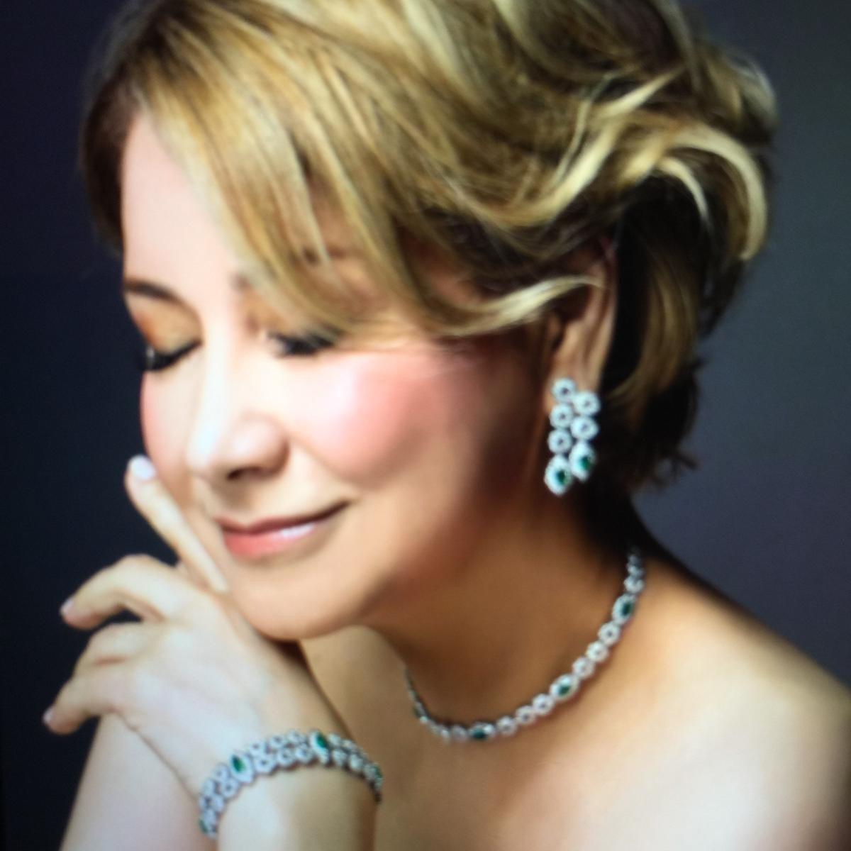 甄妮鼓勵Gigi做好手上的工作,別讓愛她的人失望!