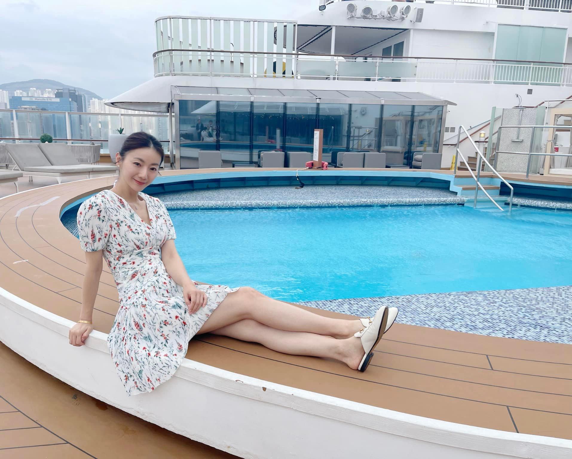 前TVB新聞主播周嘉儀(Venus)。