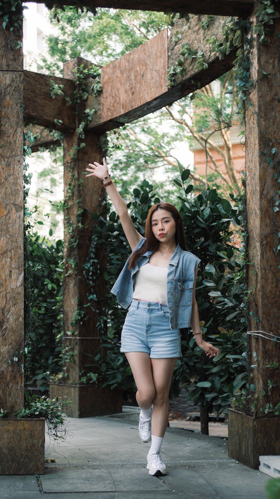 前中職樂天啦啦隊女孩張語芯。