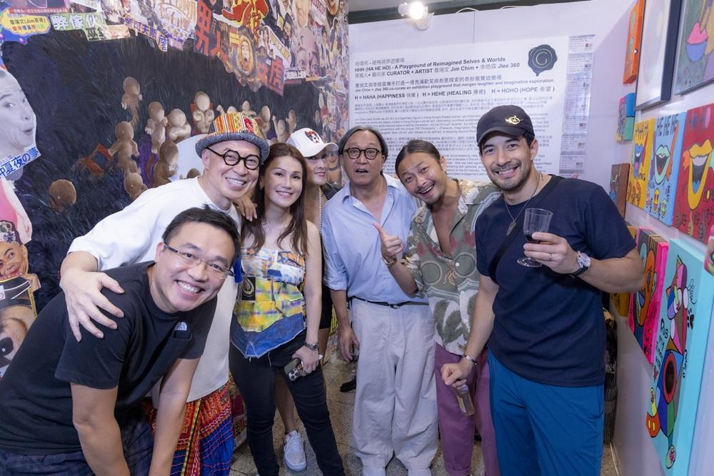 詹sir一眾好友祝展覽會成功。