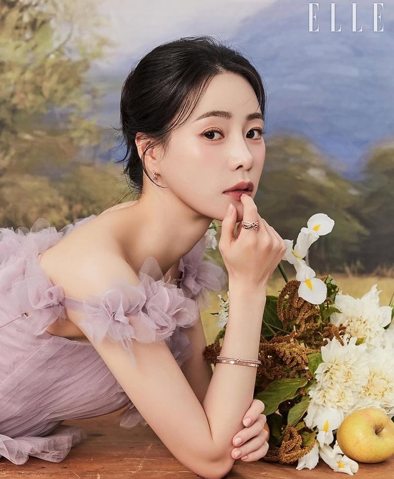 林智妍擁有獨特氣質,多本時尚雜誌也邀她拍照。