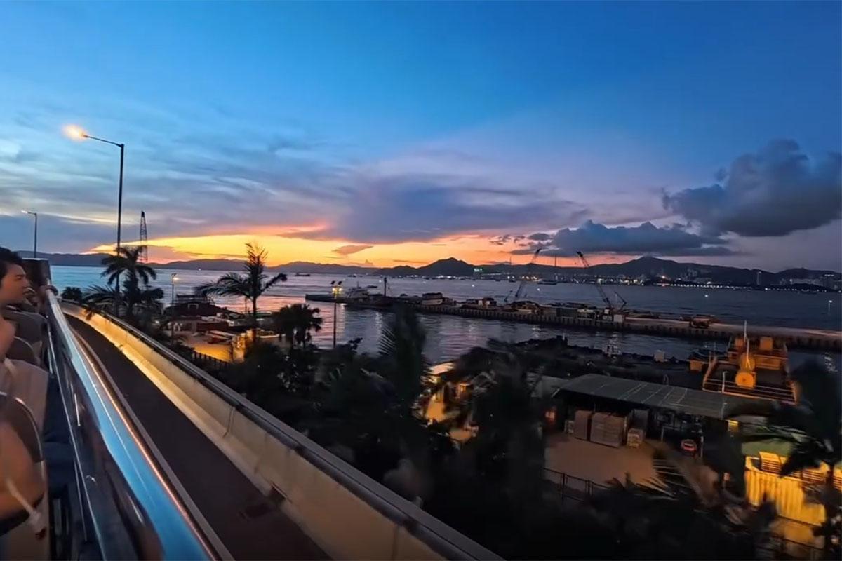 有網民做一日遊客搭開篷巴士遊香港,欣賞沿途風景。(Threads用戶tu.analogue影片截圖)