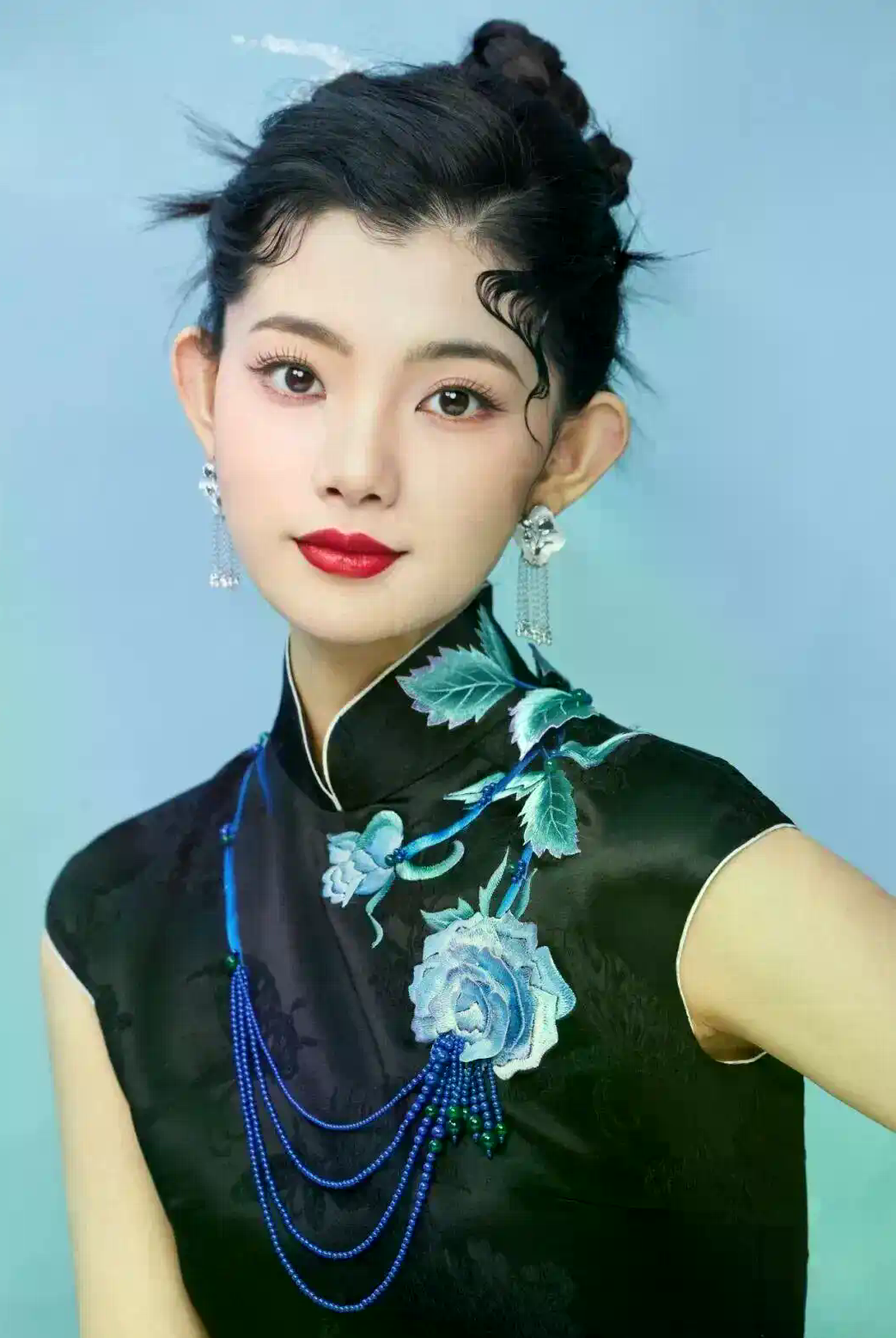 環球小姐2025|趙娜精通國標舞、芭蕾、古箏等