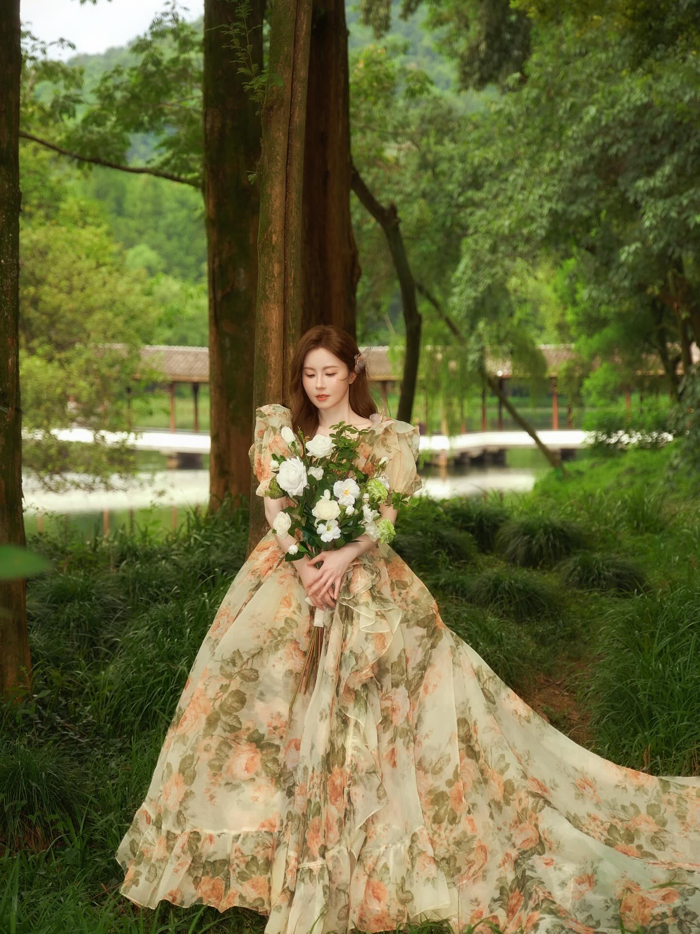 傅寶誼(Theresa,前名傅穎)9月在Threads更新近況。