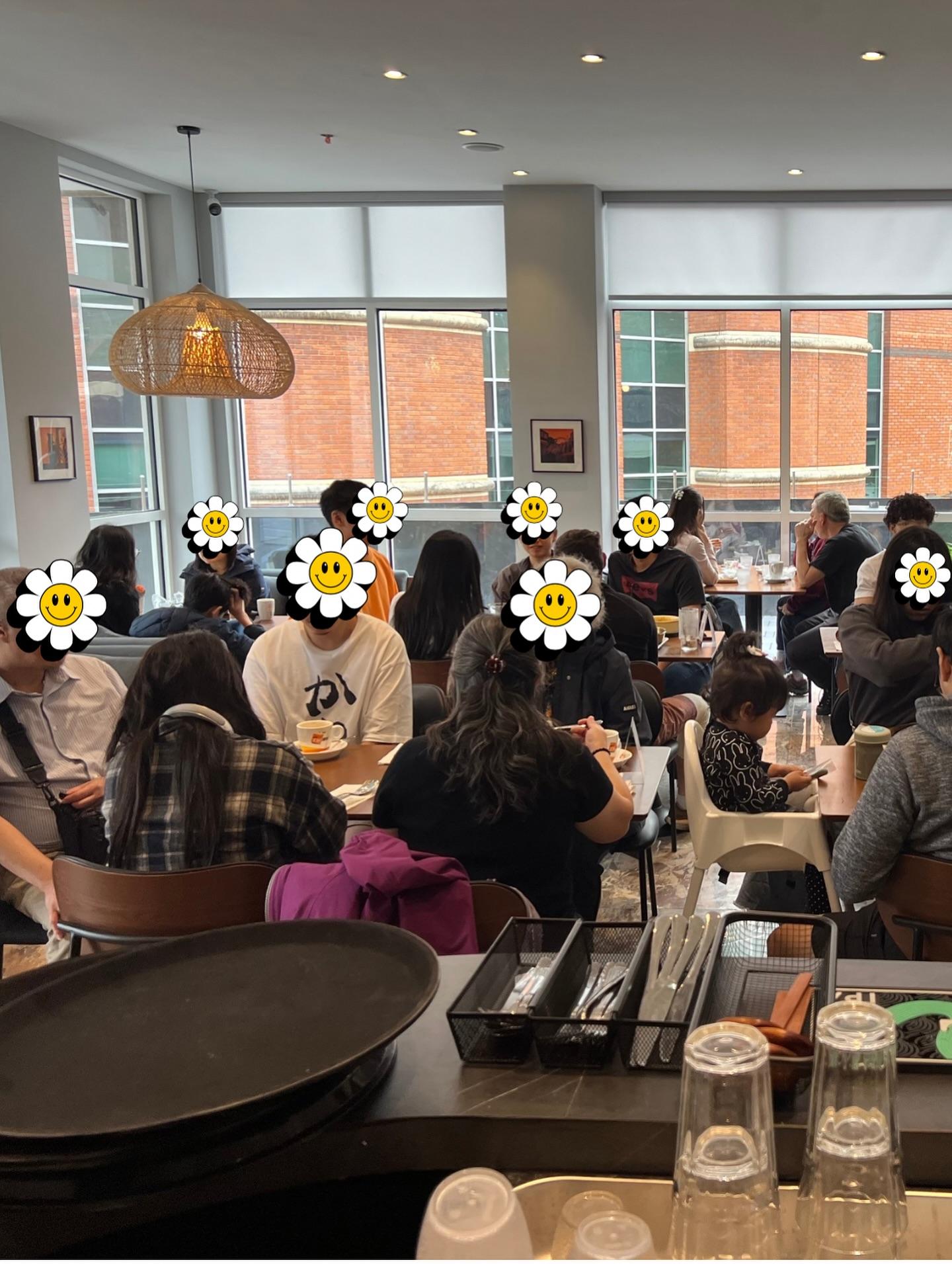 吳日言(Yan)雷丁餐廳9月食客不少。