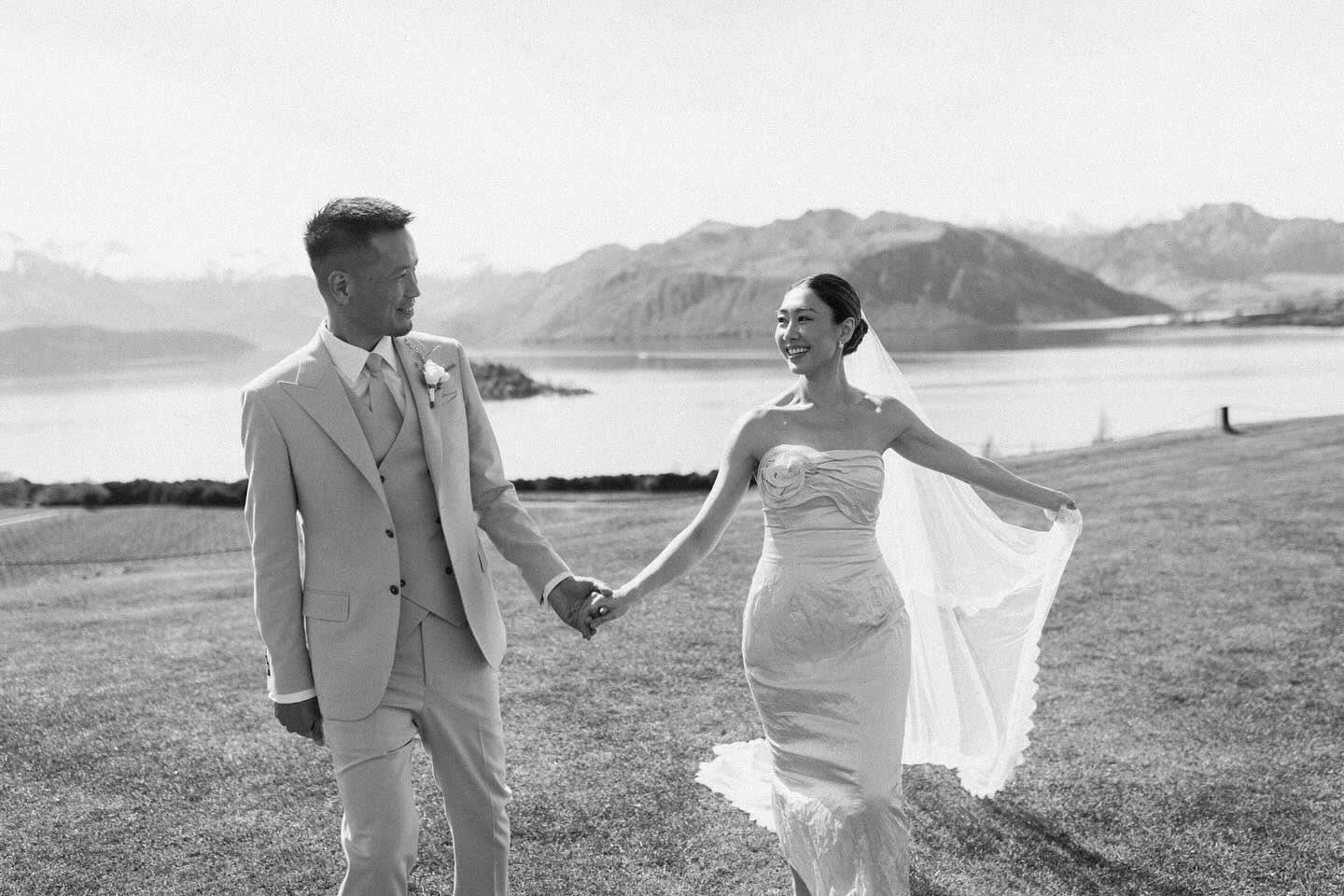 胡定欣與陳健華醫生結婚。