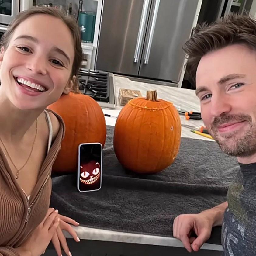 Alba Baptista婚後兩年,為美國隊長Chris Evans誕下一子。