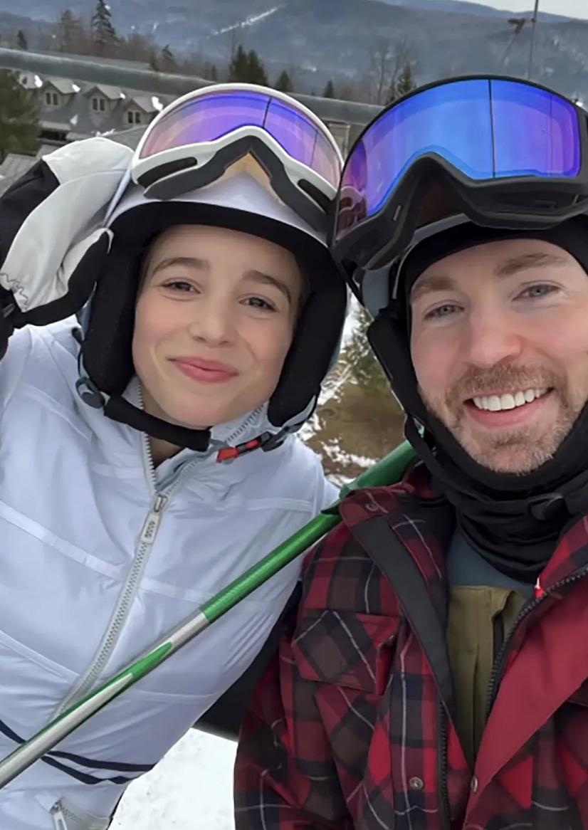 Chris Evans與Alba Baptista拍拖至今一直恩愛。