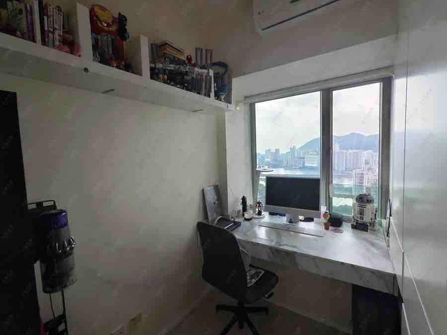 荃灣環宇海灣高層兩房 外區上車客一見傾心 即日「意頭價」入手(多圖)|二手樓成交