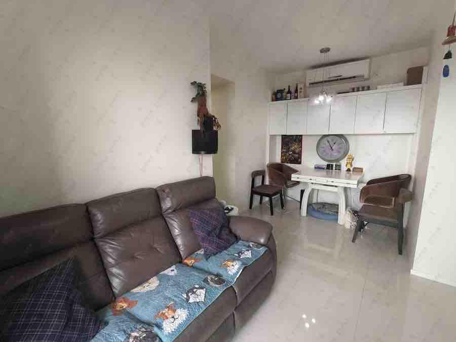 荃灣環宇海灣高層兩房 外區上車客一見傾心 即日「意頭價」入手(多圖)|二手樓成交