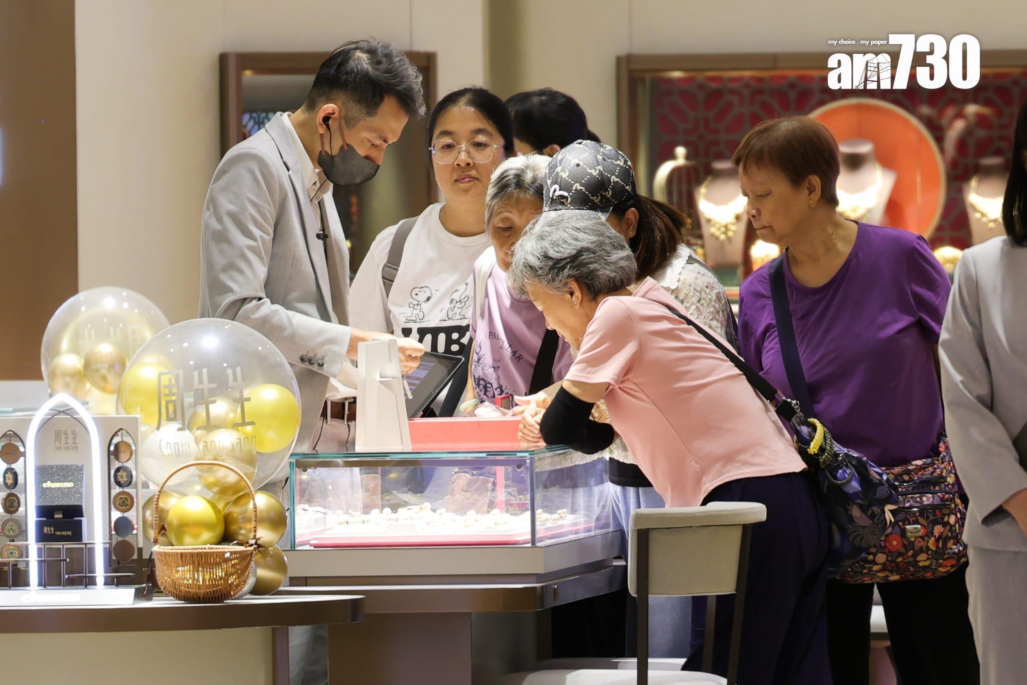 黃金價格近期屢創新高,今年以來累升超過六成。(資料圖片)