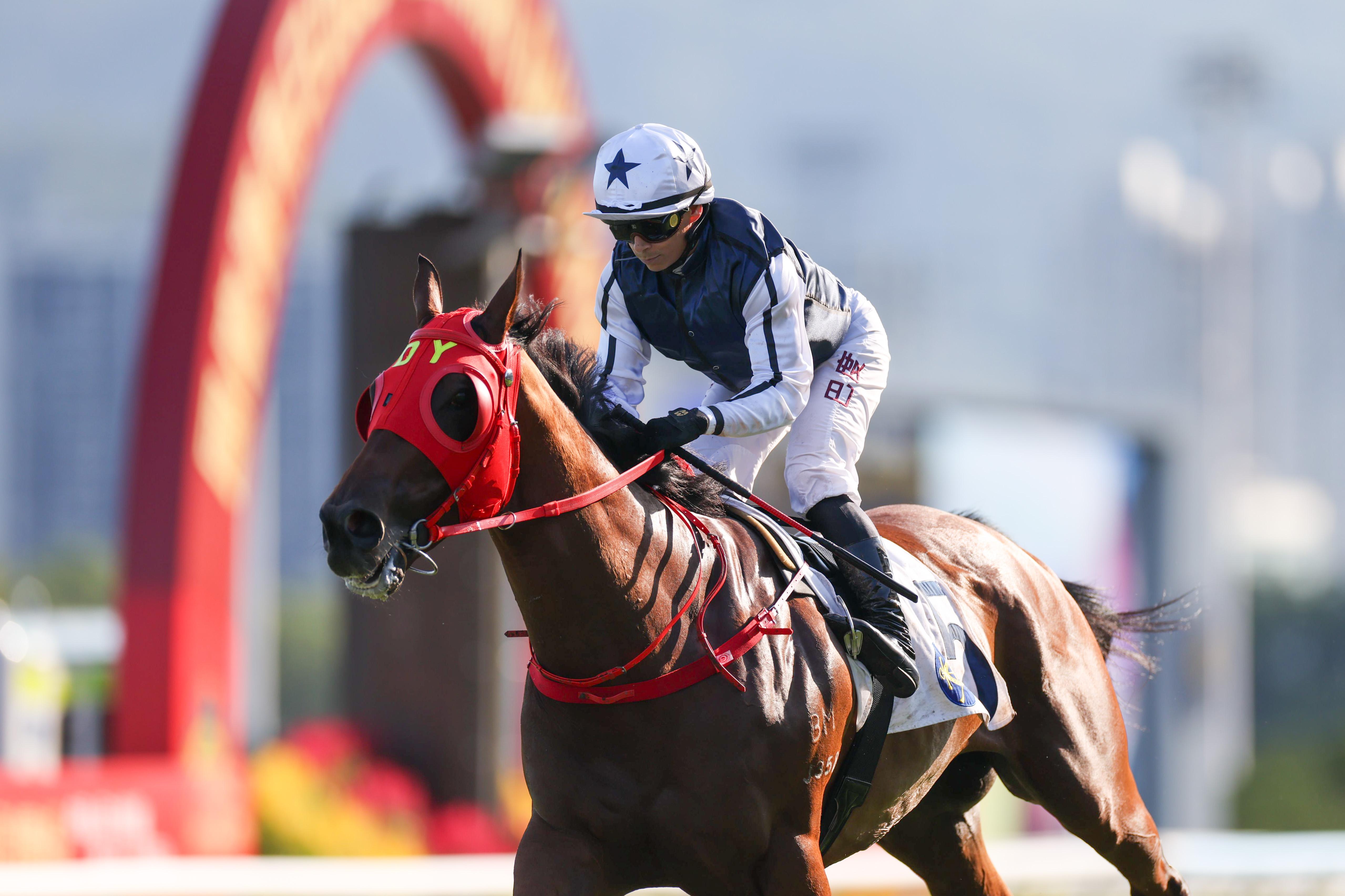 沙田馬場舉行「國慶賽馬日」。(賽馬會提供)