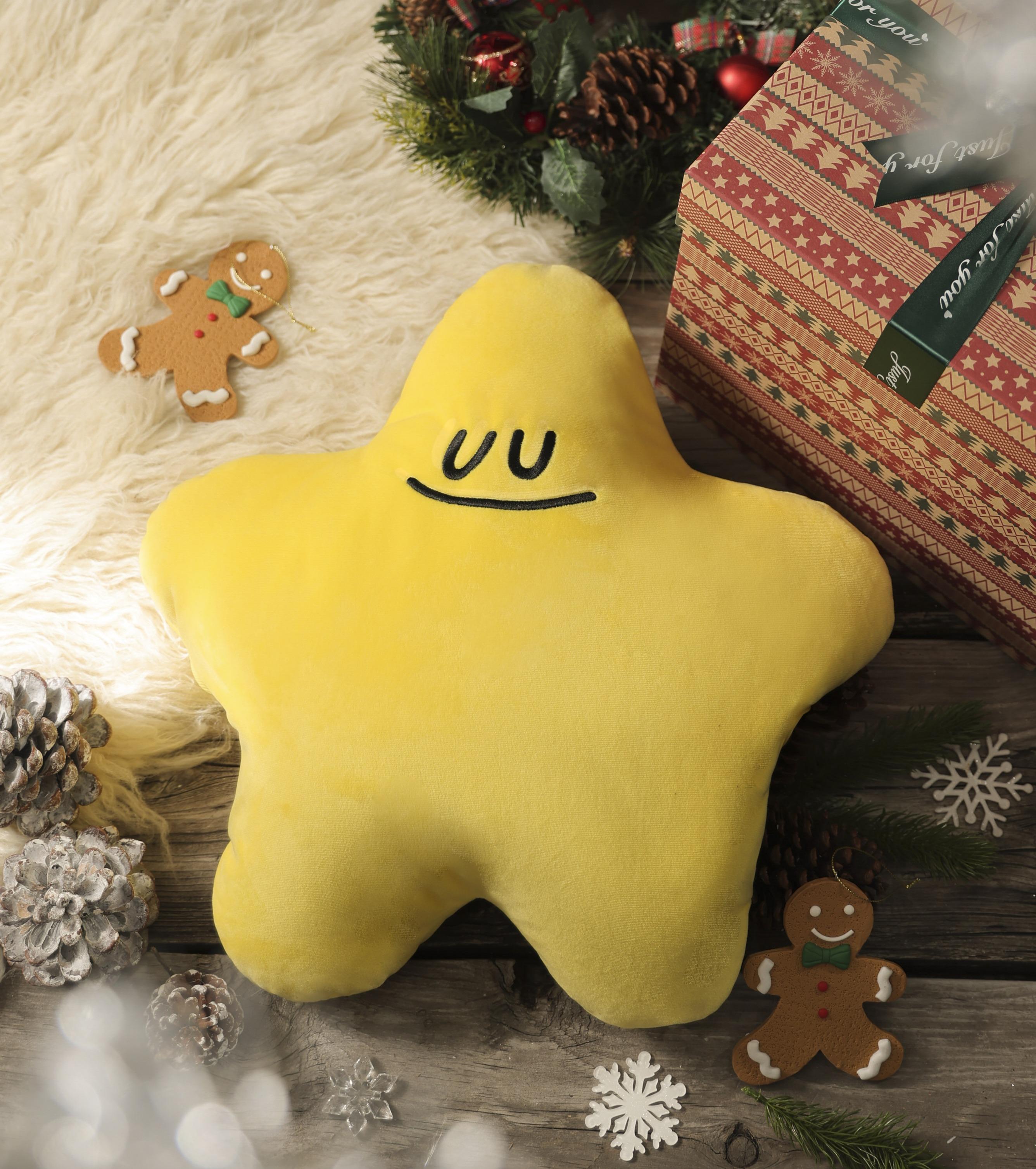 東薈城名店倉 x BIG HUGS抱抱人獨家聯乘的「抱抱星人暖手抱枕」