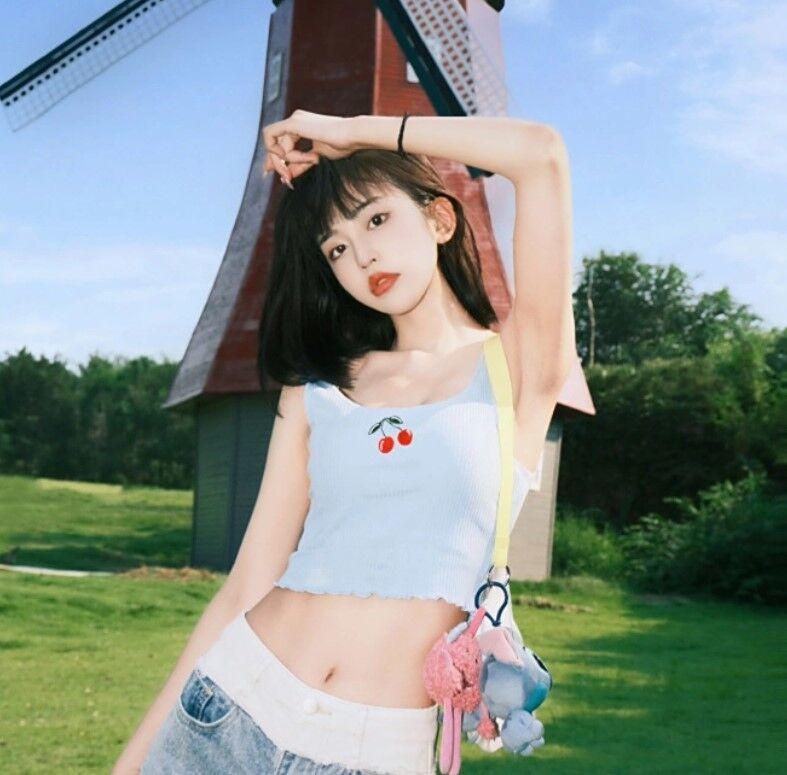 網紅司曉迪曾與多名男藝人拉上關係。