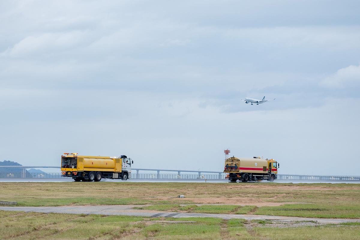 北跑道在事發翌日完成清理和復修工作。(機管局圖片)
