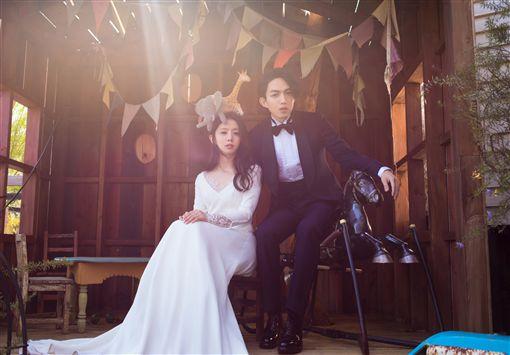 林宥嘉與太太丁文淇同樣是在輕井澤舉行戶外婚禮。