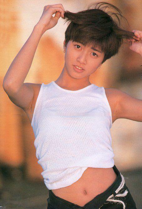 內田有紀全盛時屬多棲紅人。