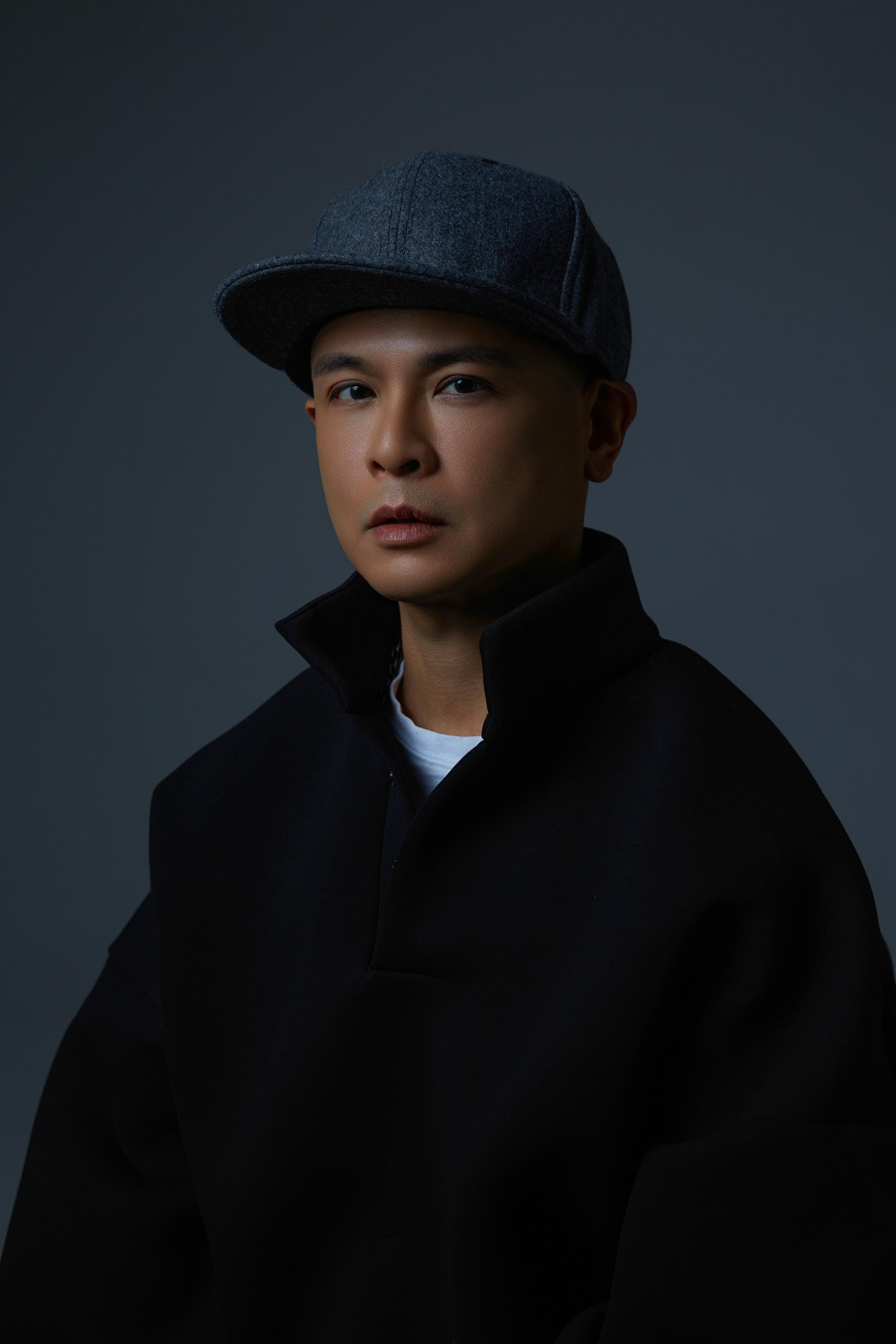 側田長居海外,表明將會為演唱會返港彩排。