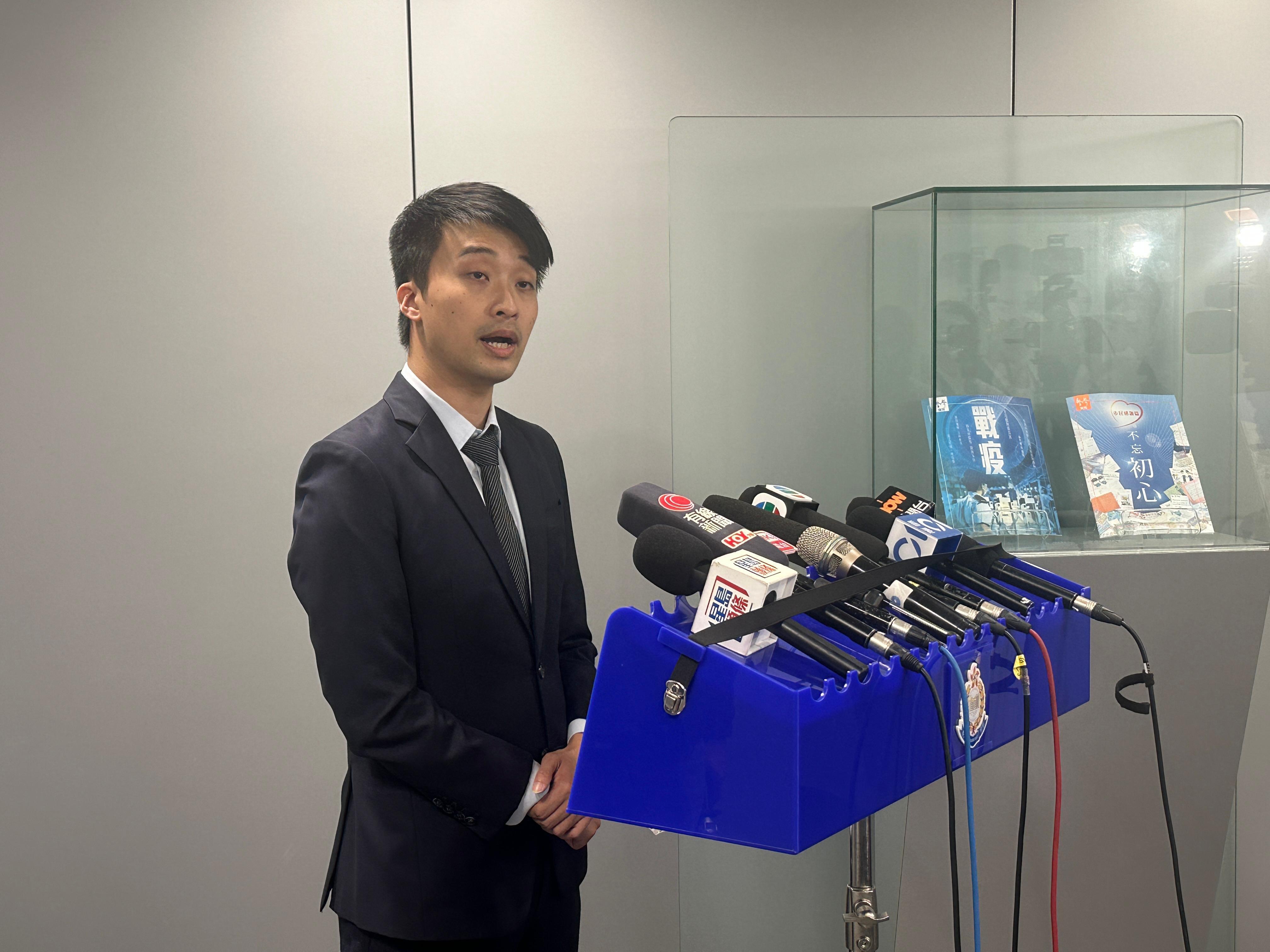 「白卡聯盟」7名成員寄刀片信到公共機構等,涉刑事恐嚇等罪被捕。(警方圖片)