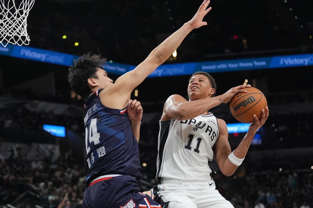 卡達拜仁(Carter Bryant)新人球季,目標是成為稱職的3D球員。