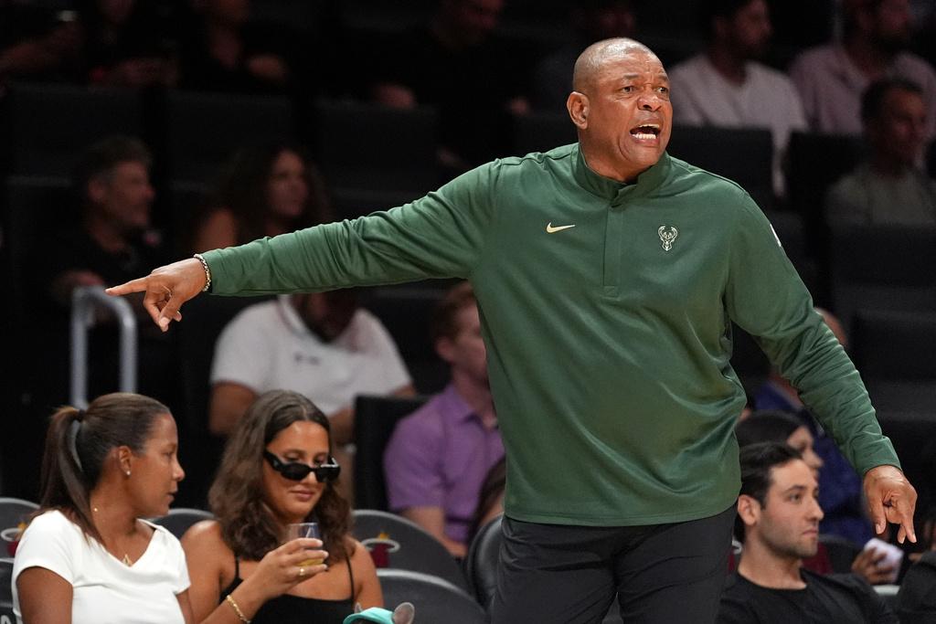 「文件河」李華士的戰術將左右公鹿能否爭冠。