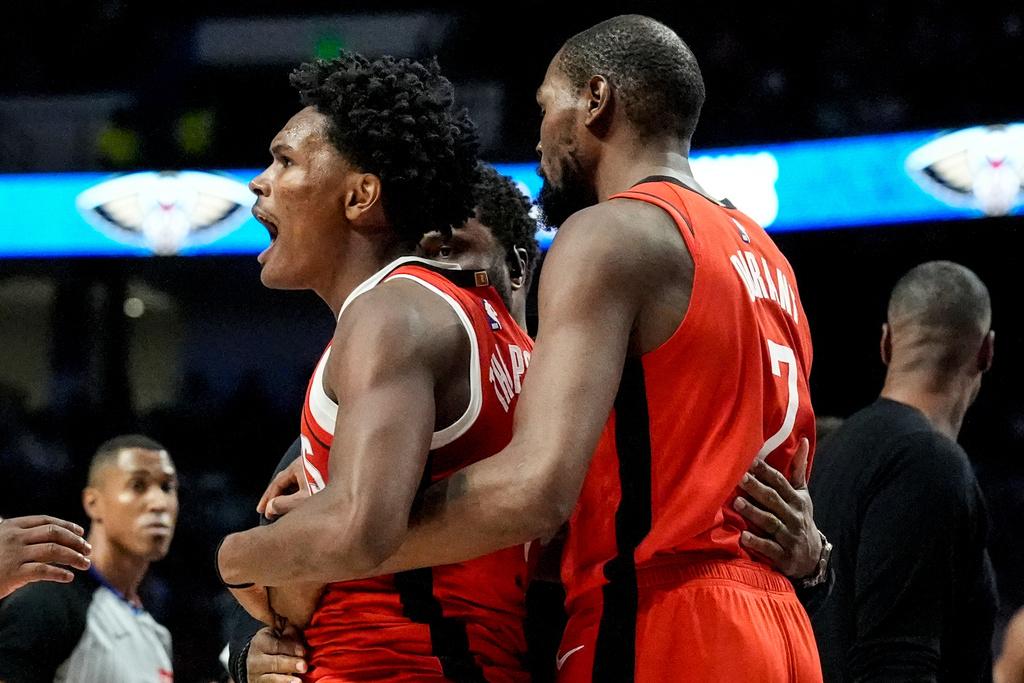 亞曼湯臣(Amen Thompson)運動能力出眾。