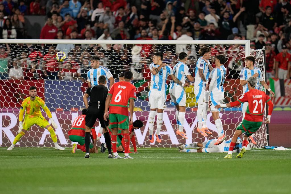 沙比利的罰球為摩納哥打開紀錄。(美聯社)