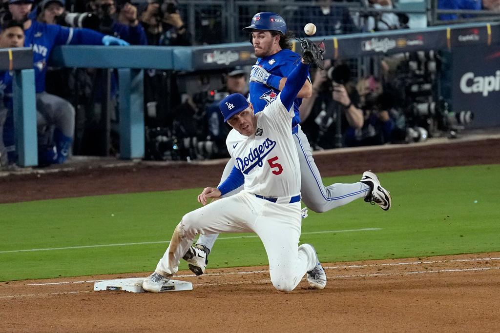 道奇打足18局贏藍鳥6:5,場數領先2:1。(美聯社)