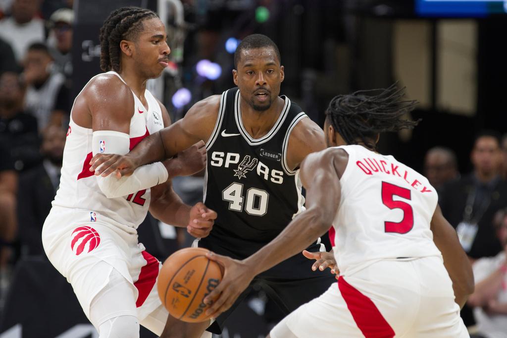 馬刺121:103擊敗速龍。(美聯社)