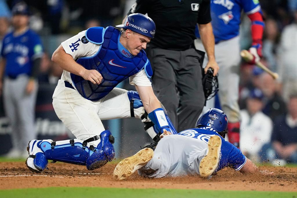 道奇打足18局贏藍鳥6:5,場數領先2:1。(美聯社)