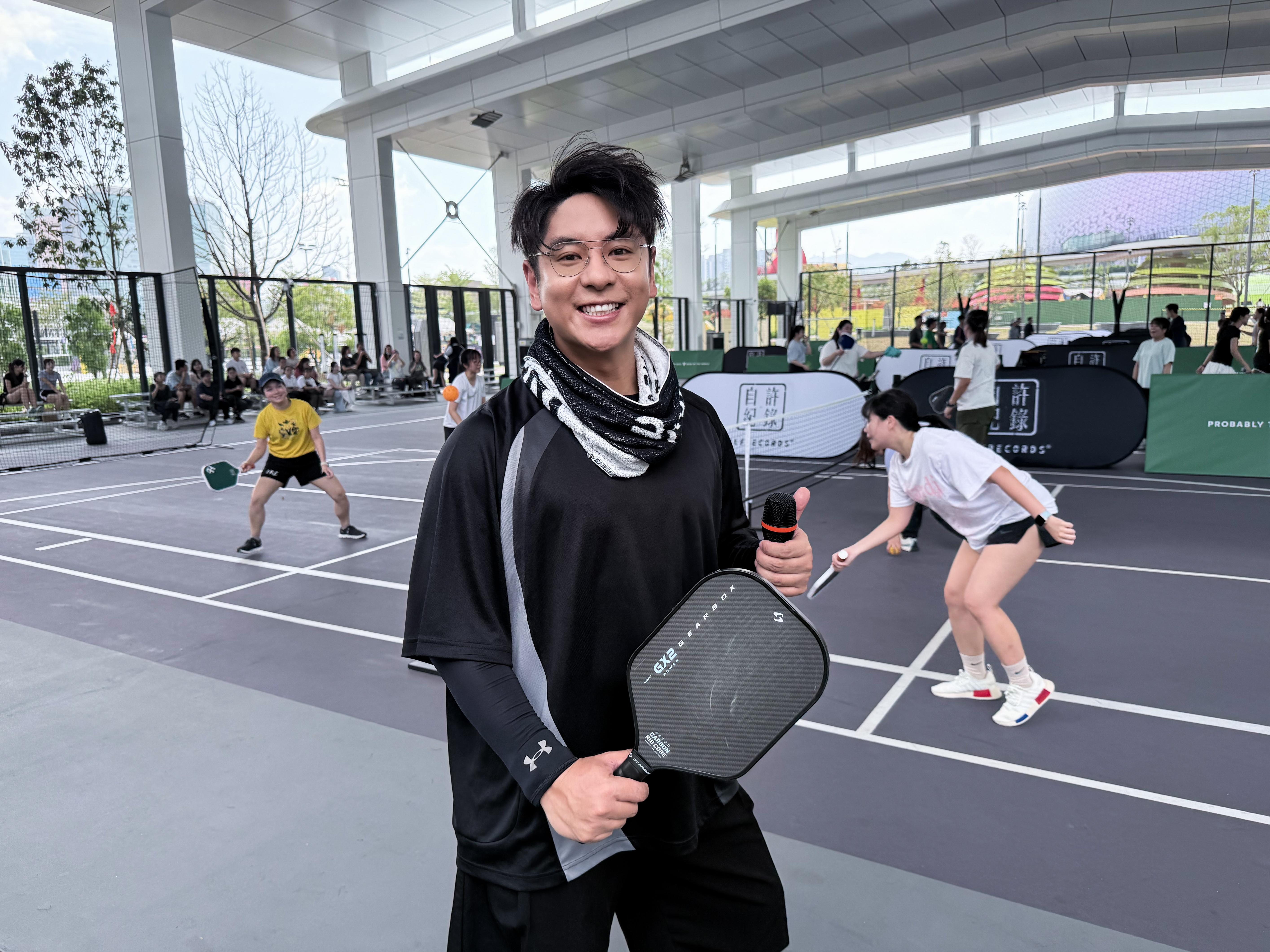 許廷鏗積極推廣匹克球,日前舉辦「許廷鏗教你打Pickleball」,成為其唱片公司成立四周年紀念活動之一。