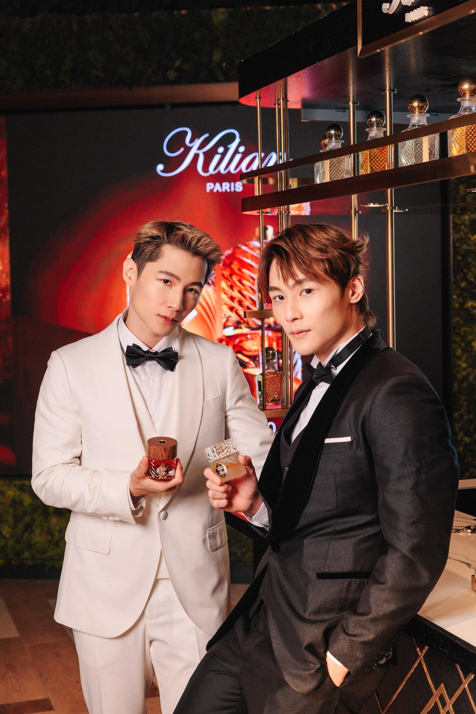 品牌邀請湯鎮業的兩位兒子,演員兼模特兒湯君慈及湯君耀親臨概念店,詮釋The Liquors香氛系列的的經典之作Angels’ Share及全新作品Angels’ Share on the Rocks。