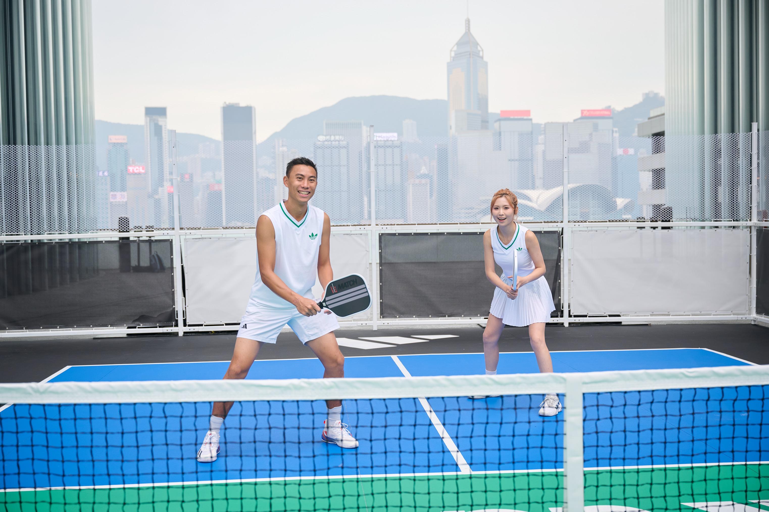 adidas Pickleball Fest開放式場地,可遠眺維港景致,在醉人景色下打波!